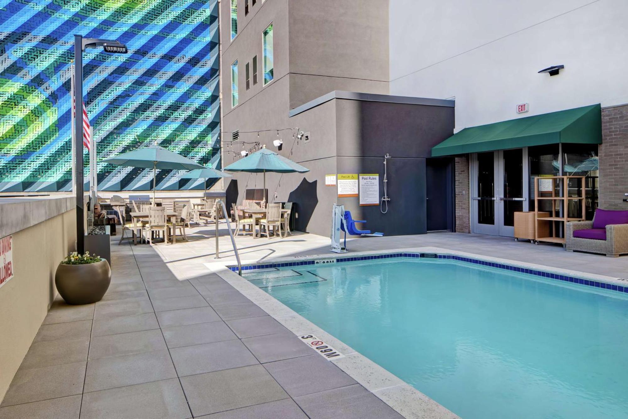Home2 Suites By Hilton Charlotte Uptown Exterior foto